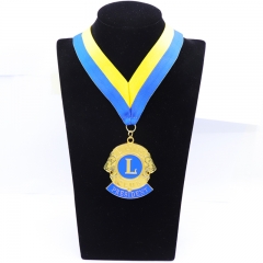 Custom zinc alloy material Lion Club matt gold color 3d souvenir medal with epoxy